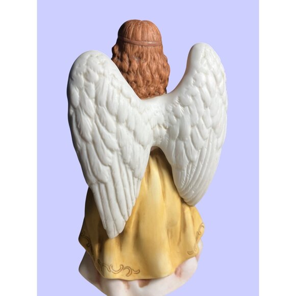 Homco Porcelain Angel Figurine 8806 With Floral Bouquet - Picture 8 of 11